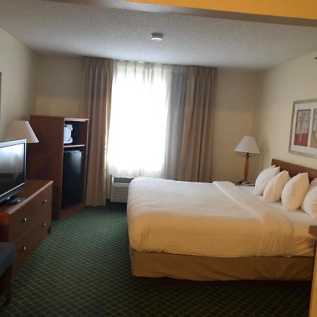 Baymont By Wyndham Coon Rapids Hotel Ngoại thất bức ảnh