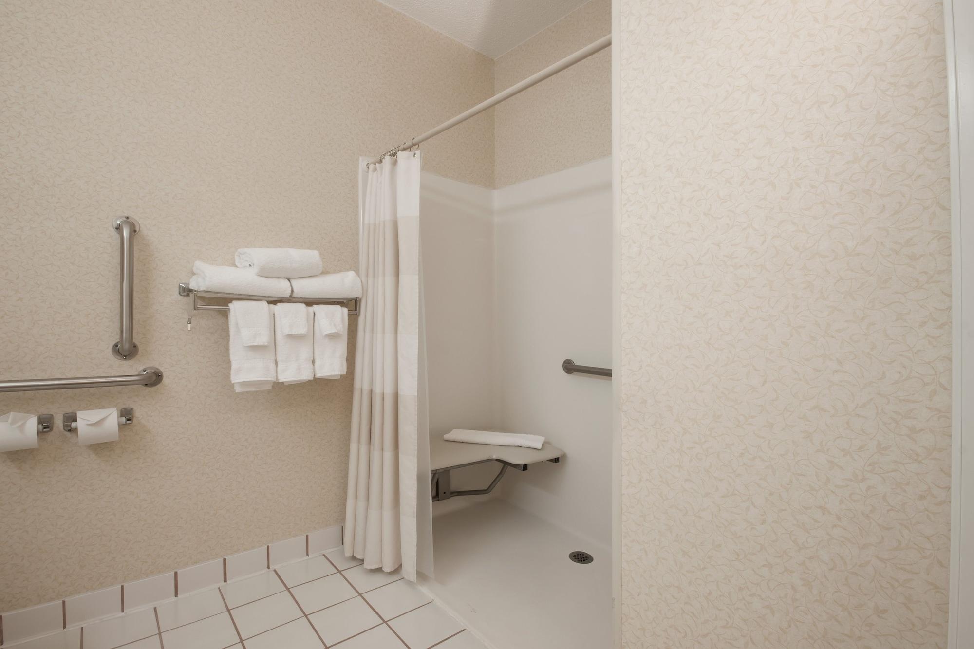Baymont By Wyndham Coon Rapids Hotel Ngoại thất bức ảnh