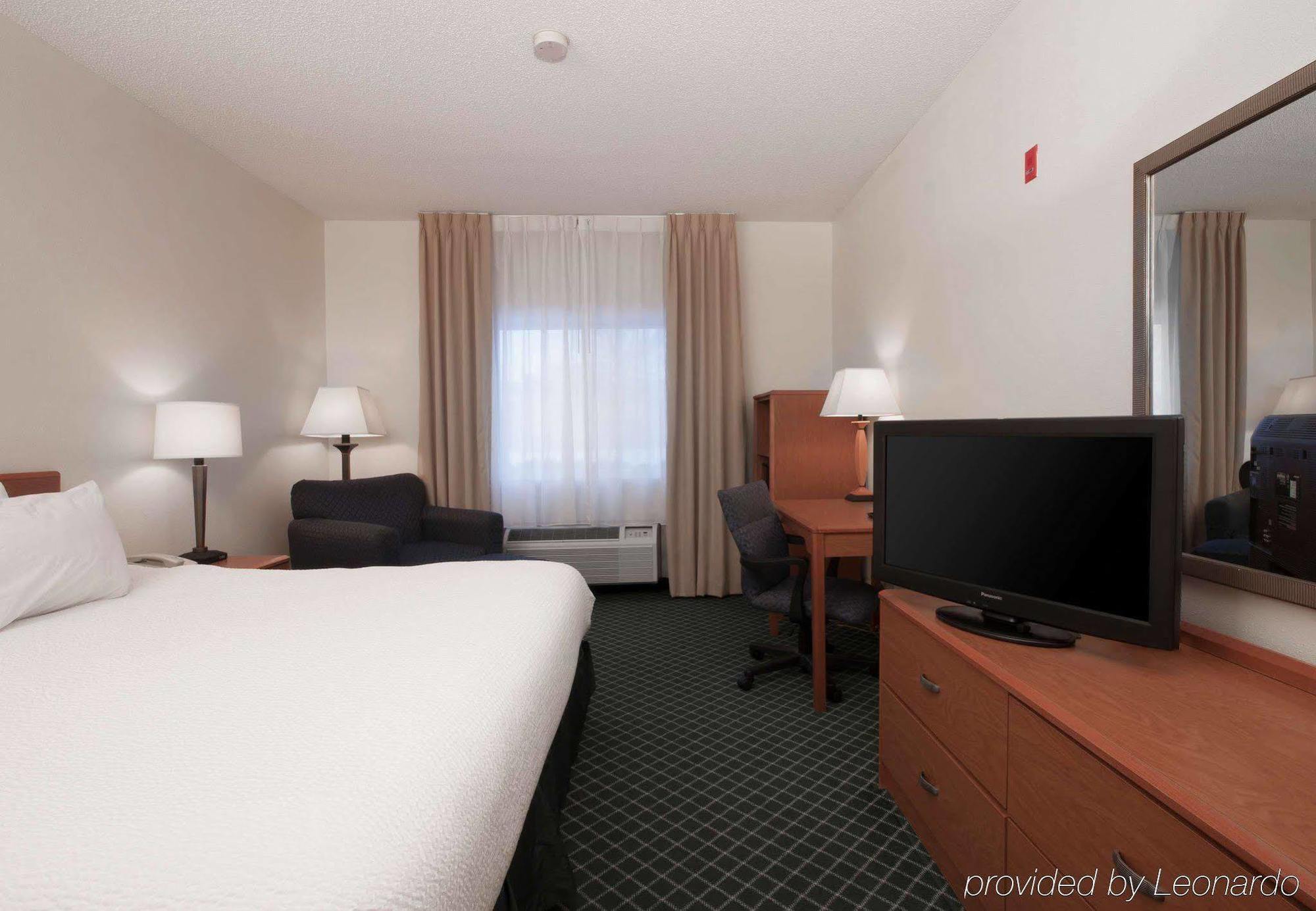 Baymont By Wyndham Coon Rapids Hotel Ngoại thất bức ảnh