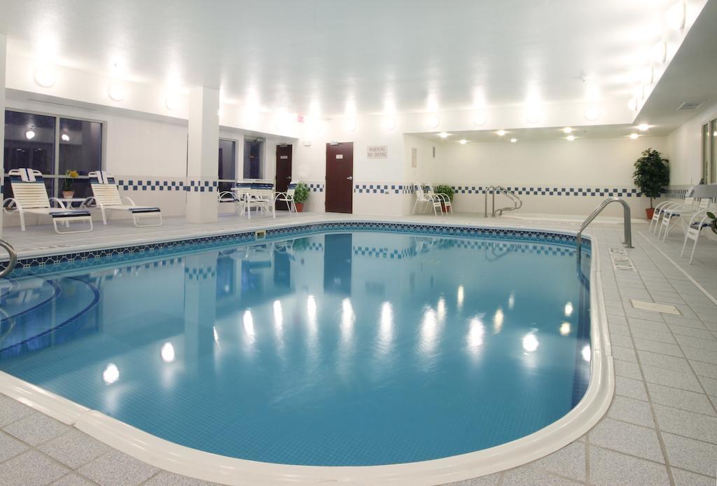 Baymont By Wyndham Coon Rapids Hotel Ngoại thất bức ảnh