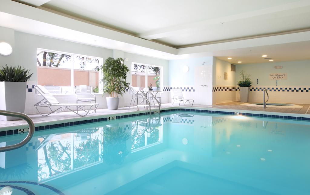 Baymont By Wyndham Coon Rapids Hotel Ngoại thất bức ảnh