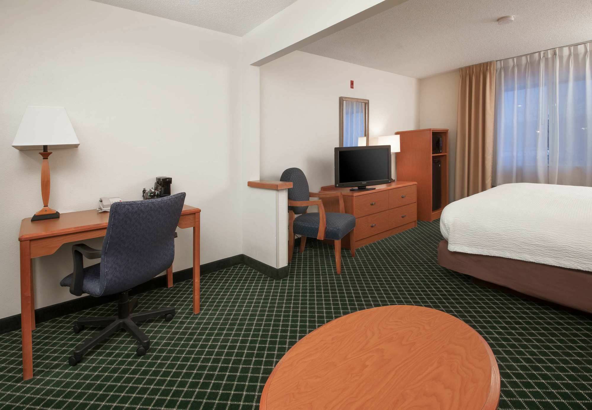 Baymont By Wyndham Coon Rapids Hotel Ngoại thất bức ảnh