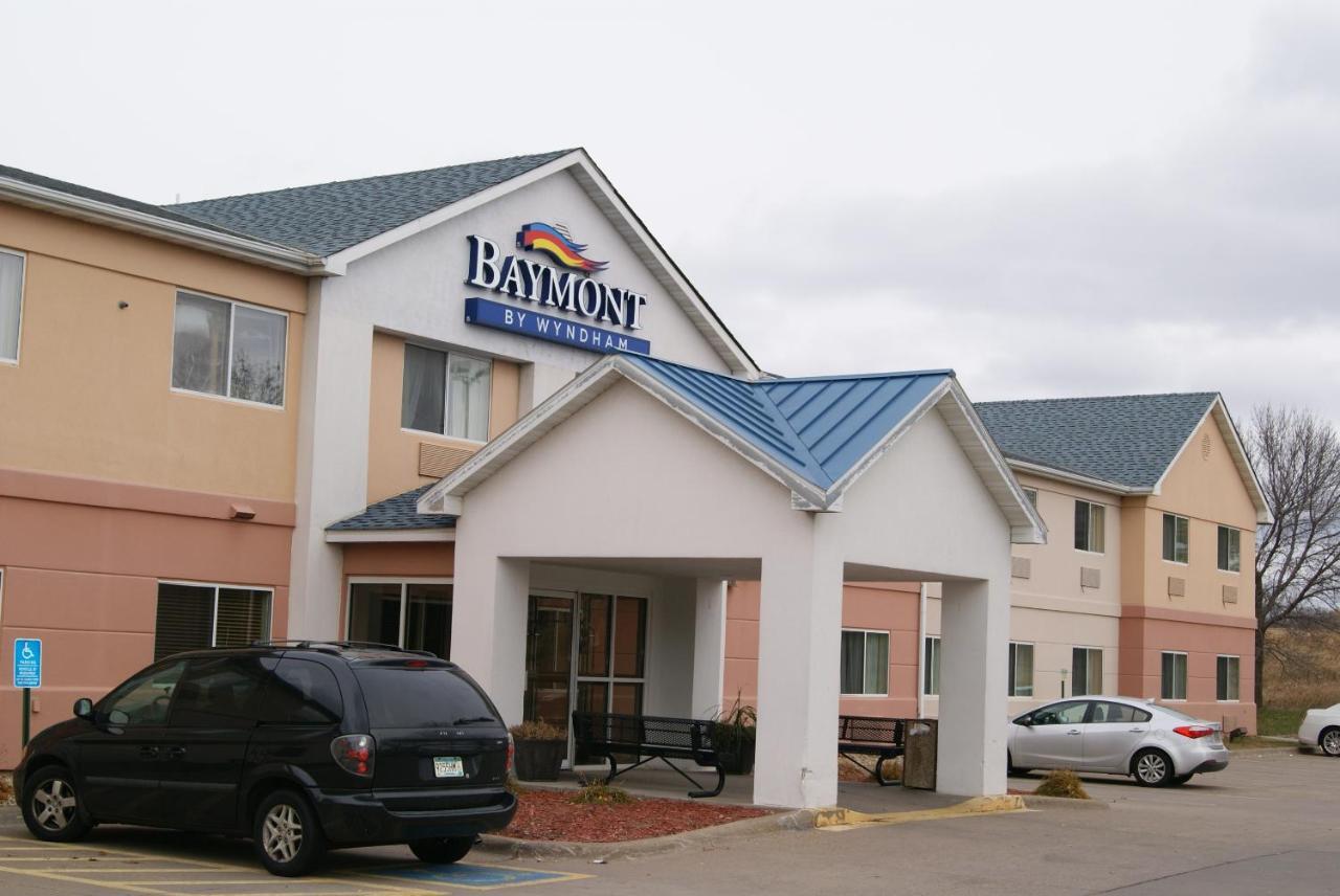 Baymont By Wyndham Coon Rapids Hotel Ngoại thất bức ảnh