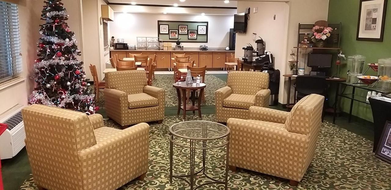 Baymont By Wyndham Coon Rapids Hotel Ngoại thất bức ảnh
